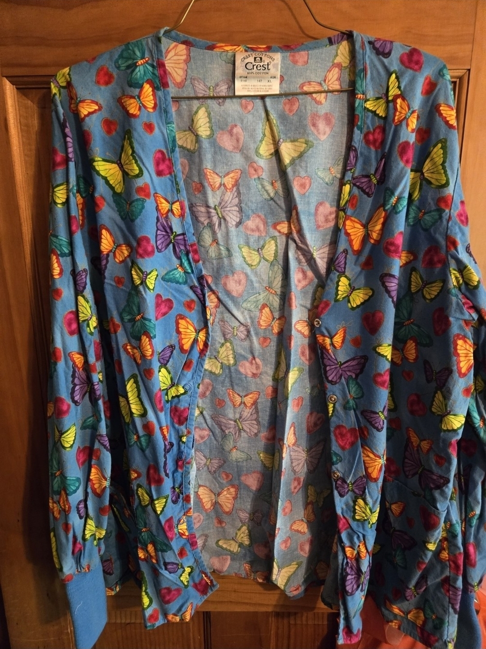 Crest Scrub Jacket Blue Butterfly & Heart Print